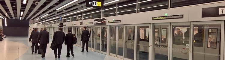 U-Bahn Barcelona - El Prat Flughafen