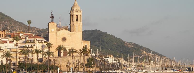 Sitges, pueblo de costa agradable y con buen ambiente a 30 minutos de Barcelona